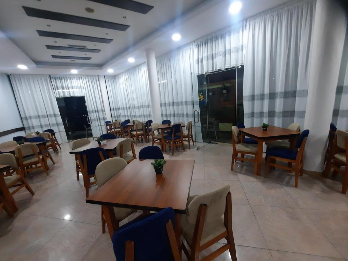 Hotel Megniar Lushnjë Екстериор снимка